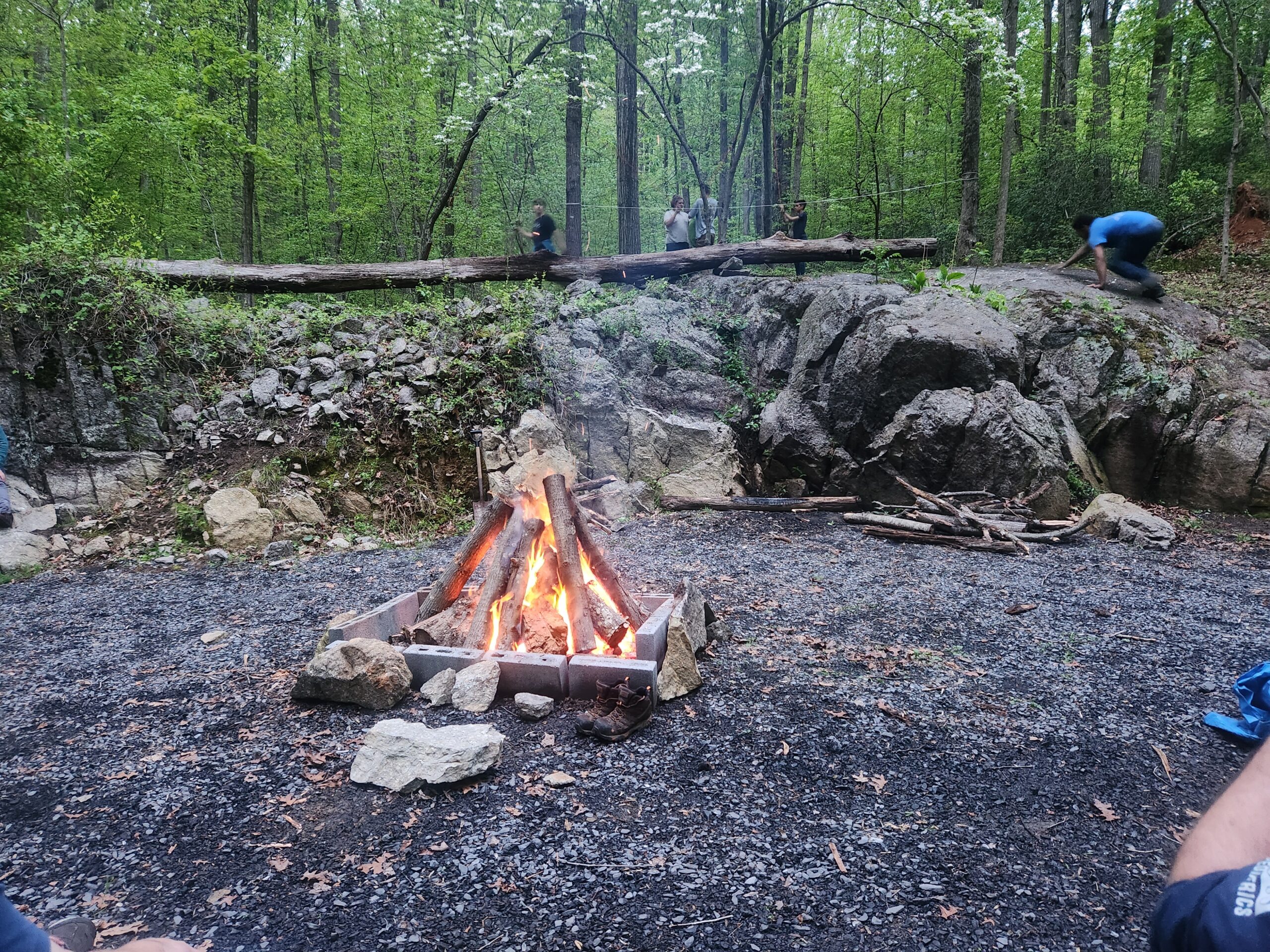 CampFire